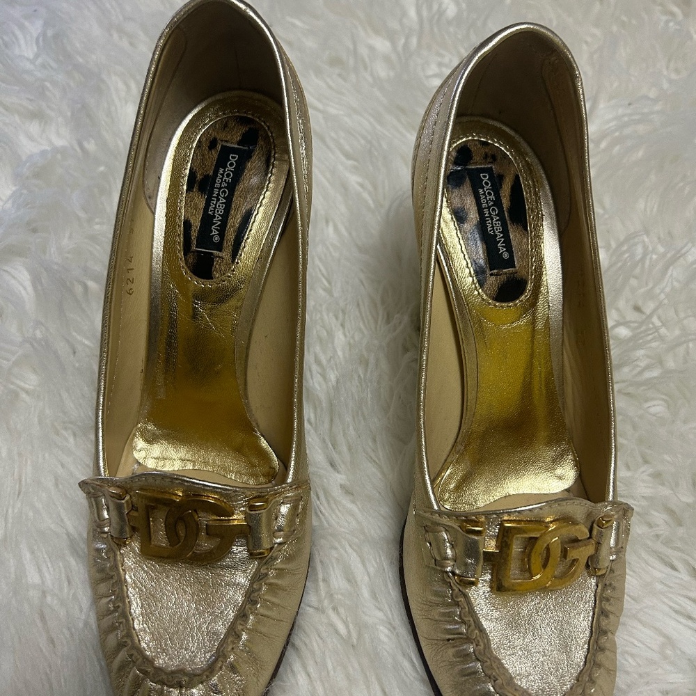 Dolce & Gabbana Gold Metallic Heels size 37